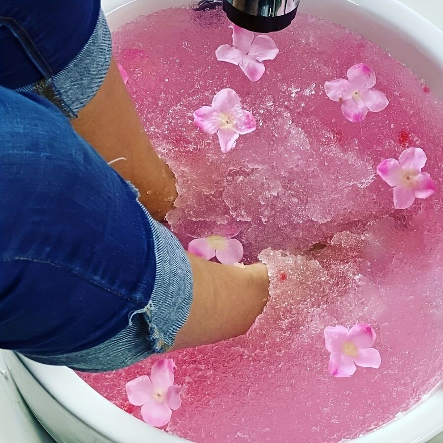 The nail lounge