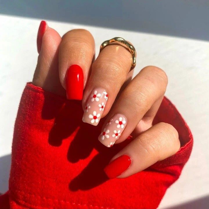 The nail lounge