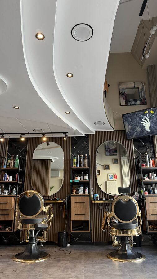 Man Cut BarberShop