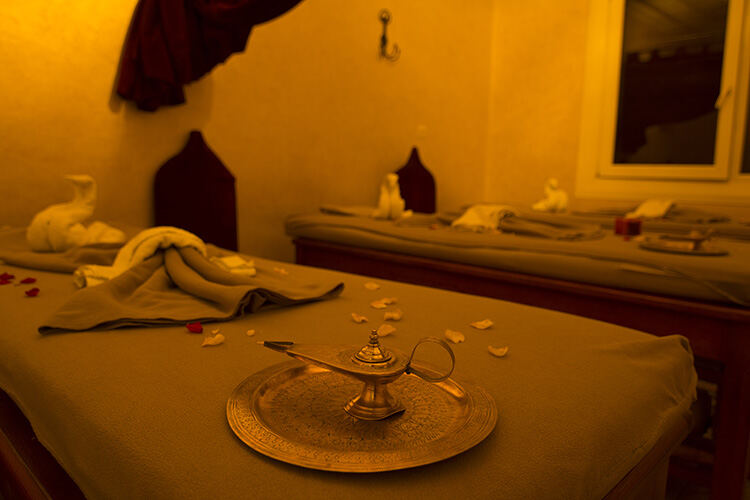 MH massage beauty salon